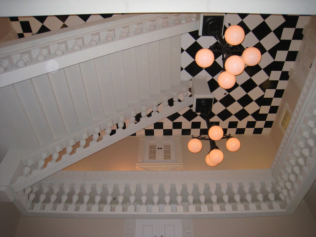 Vacation 2007-12 - Beaches Disney Hotels 0445.jpg - This is the ceiling, or is it the floor?